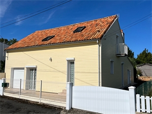 maison-villa à la vente -   86400  CIVRAY, surface 127 m2 vente maison-villa - APR715214